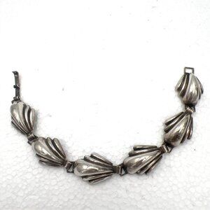 Vintage Coro Hinged Link Bracelet Shell Motif Oxidized Silver Tone